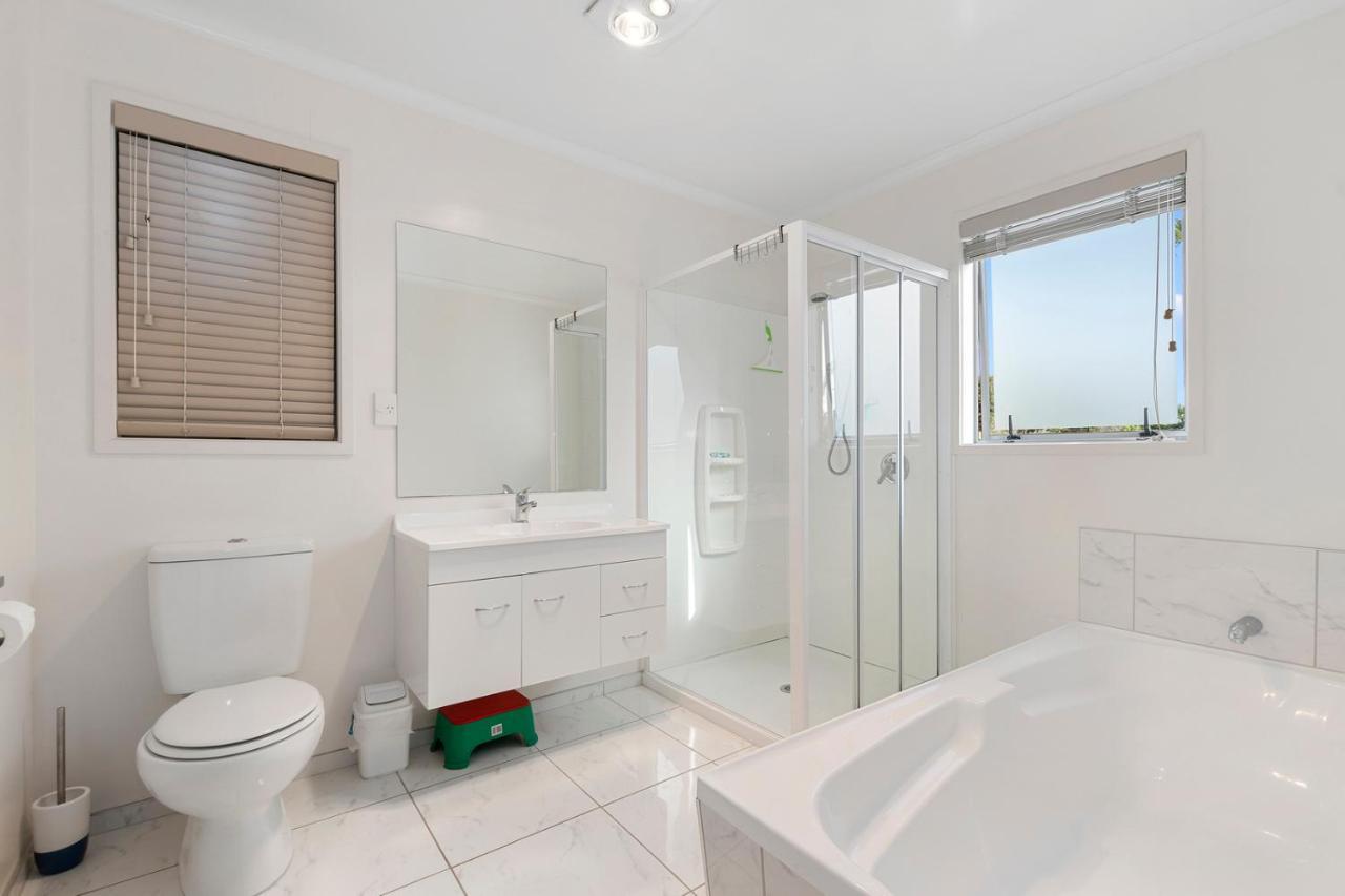 The Nautical Bach - Mangawhai Heads Holiday Home Eksteriør bilde