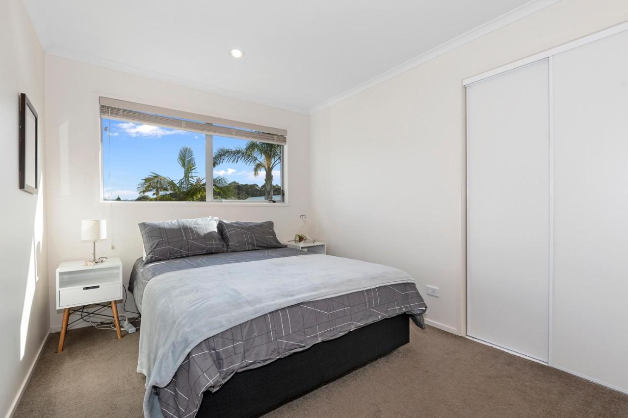 The Nautical Bach - Mangawhai Heads Holiday Home Eksteriør bilde