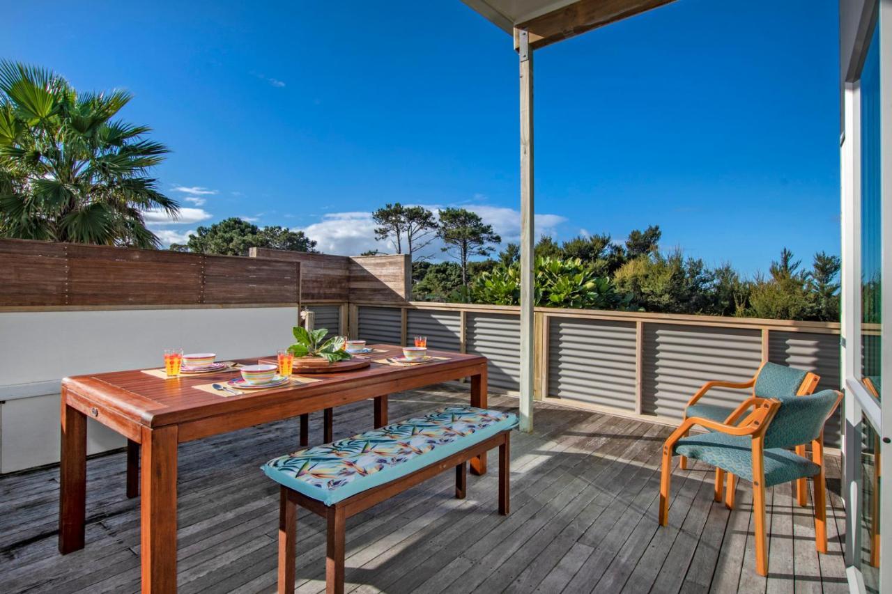 The Nautical Bach - Mangawhai Heads Holiday Home Eksteriør bilde