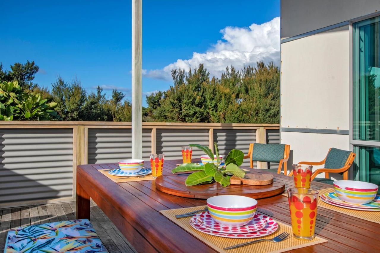 The Nautical Bach - Mangawhai Heads Holiday Home Eksteriør bilde